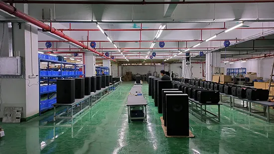 Sistema audio professionale con altoparlanti attivi a 2 vie da 10 pollici